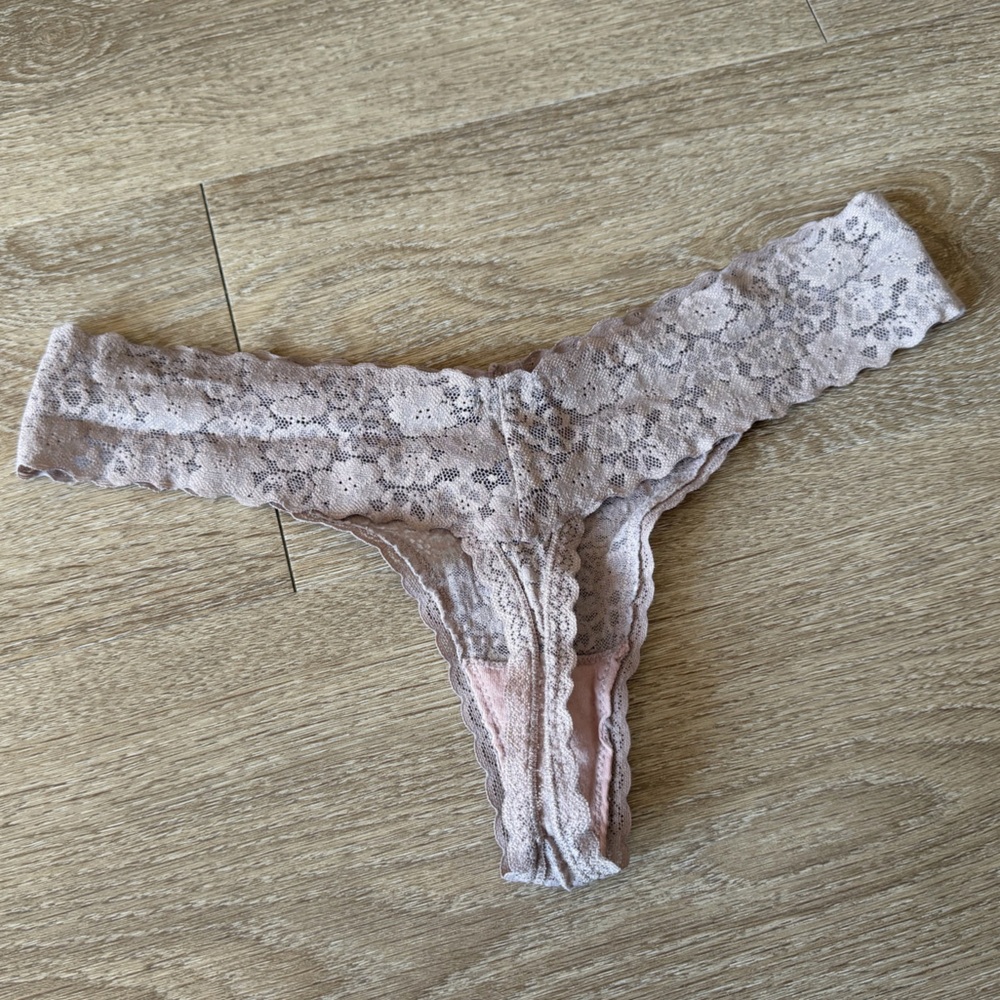 Aerie Nude Lace Thong Women’s Floral Stretch Panty Minimal Coverage - Picture 3 of 8